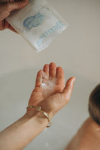 The Bedtime Bath Flakes